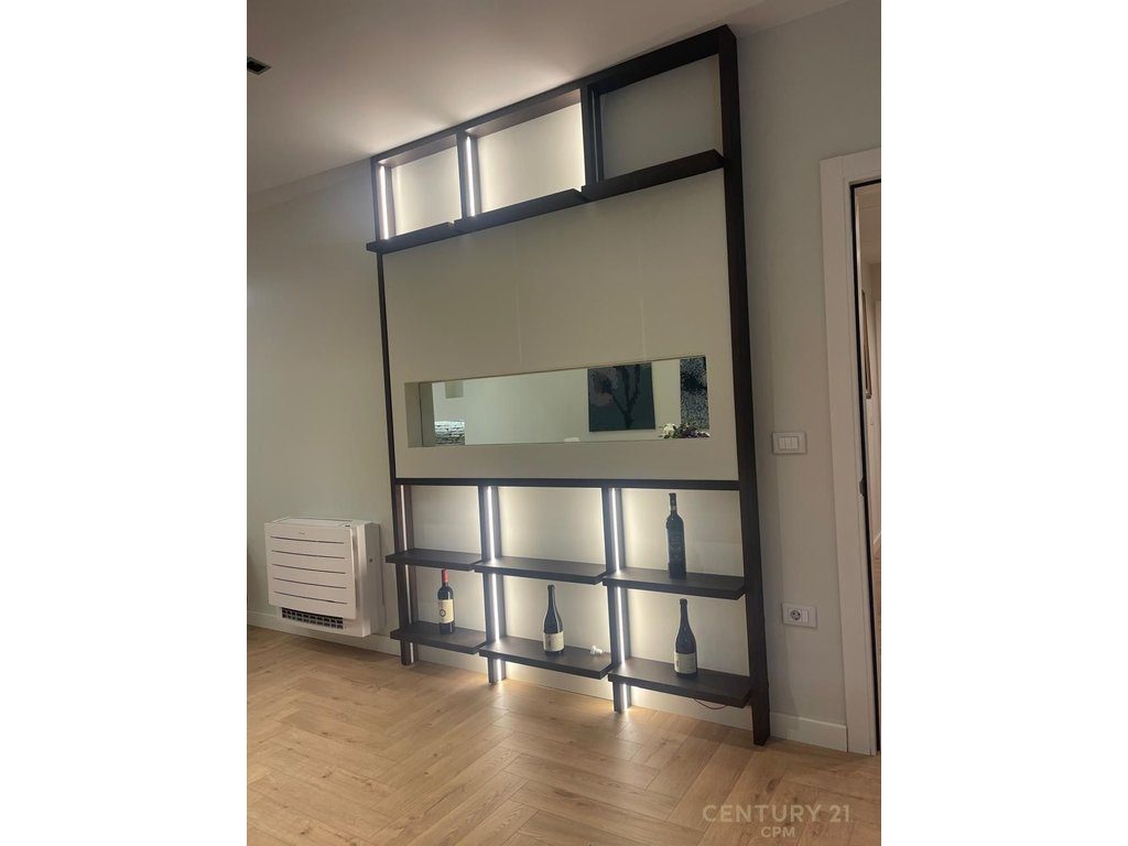 Apartament Modern 2+1+2 me Qira në  Bllok