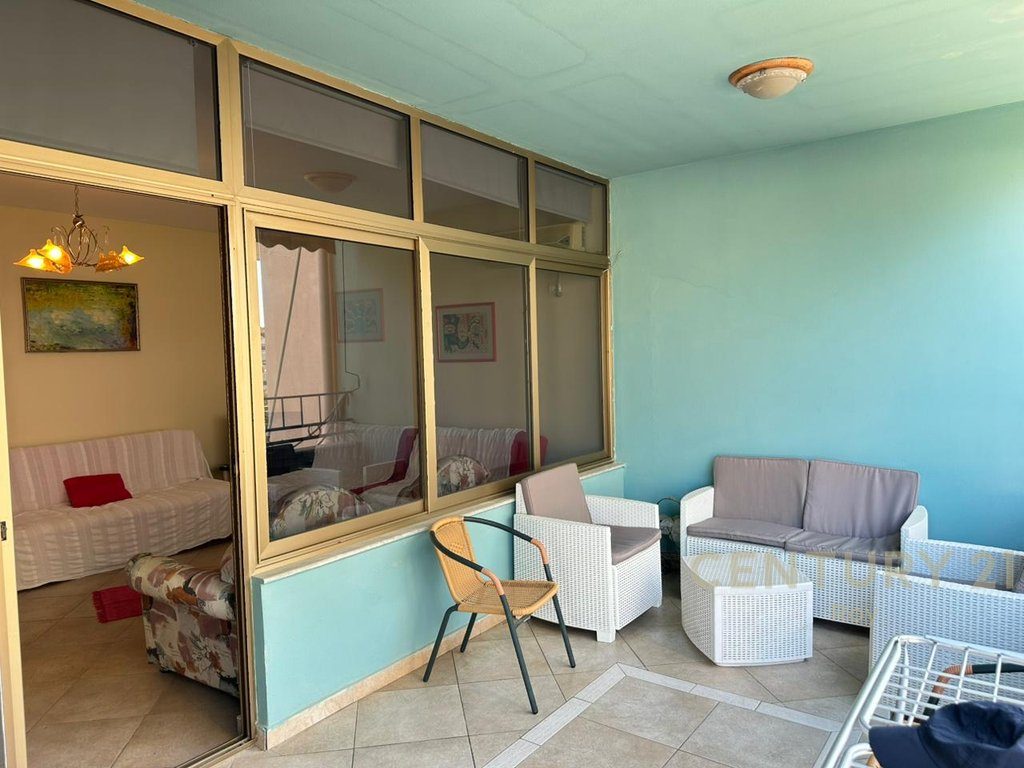 SHITET APARTAMENT 2+1 NE GOLEM 50 METRA LARG DETIT !!!