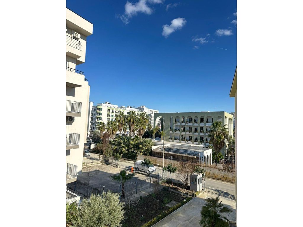 SHITET APARTAMENT 2+1 NE GOLEM 50 METRA LARG DETIT !!!