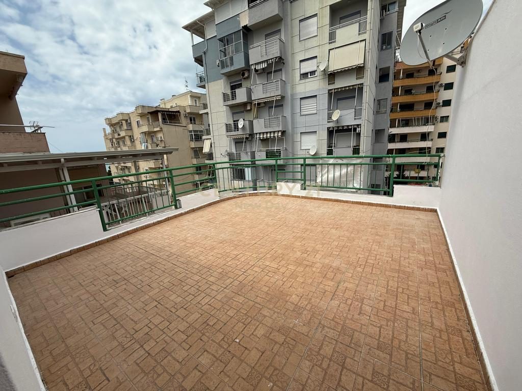 SHITET APARTAMENT 1+1+2 BALLKONE TEK SHKEMBI I KAVAJES!