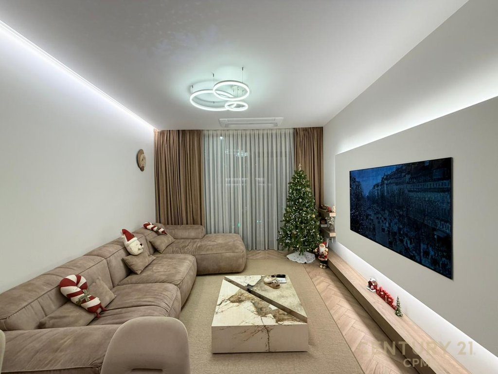 Shitet Apartament 3+1 – Rezidenca Lake View, Rruga e Kosovareve