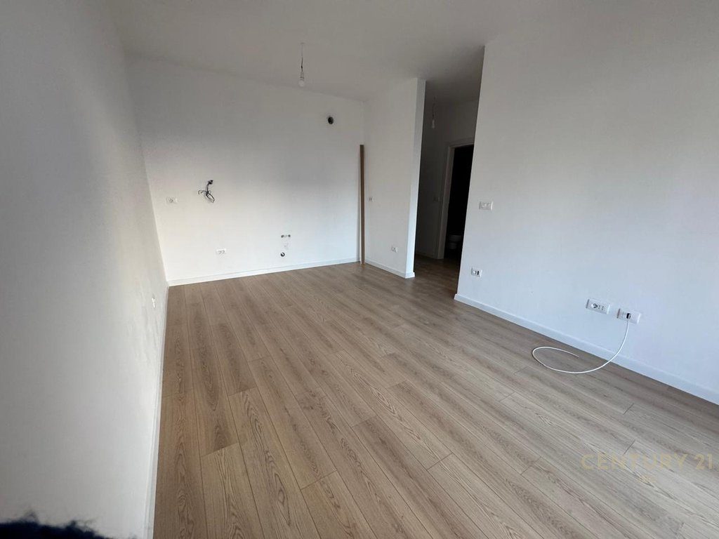 SHESIM APARTMENT 1+1 PLUS POST PARKIMI, UNIVERS CITY-QTU!