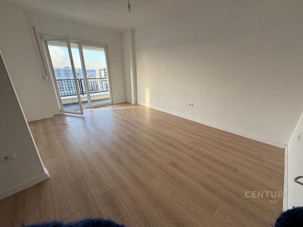 SHESIM APARTMENT 1+1 PLUS POST PARKIMI, UNIVERS CITY-QTU!