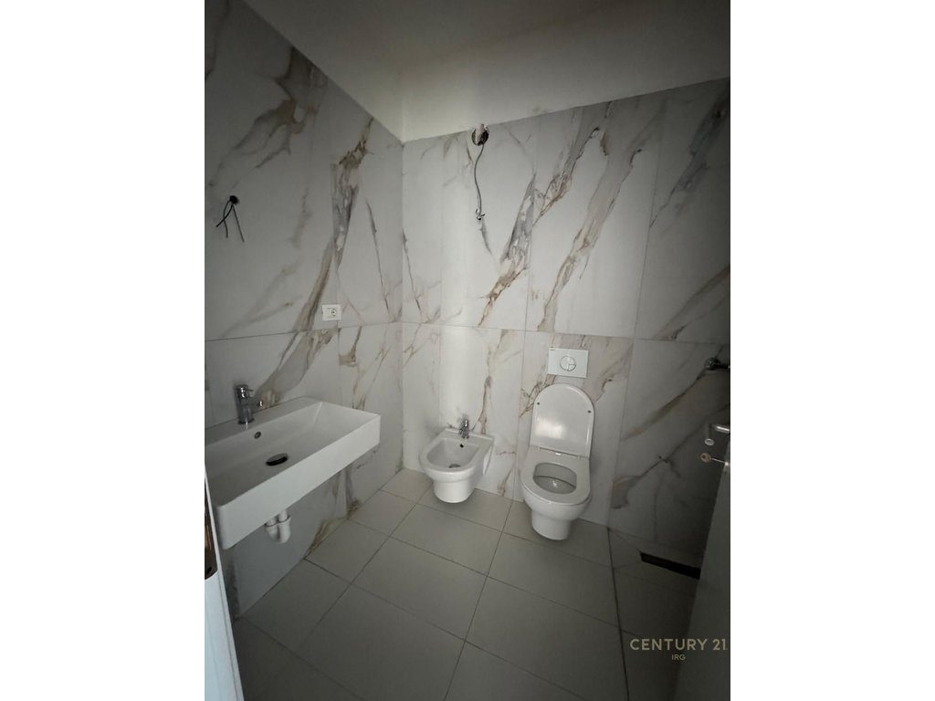 SHESIM APARTMENT 1+1 PLUS POST PARKIMI, UNIVERS CITY-QTU!