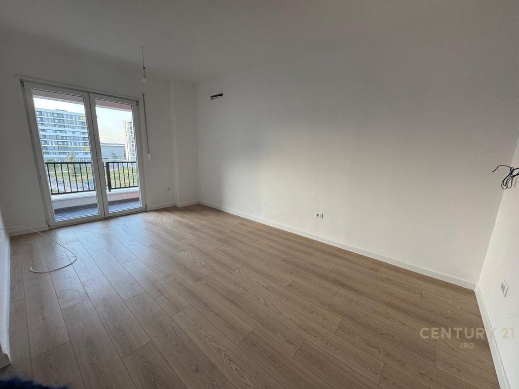 SHESIM APARTMENT 1+1 PLUS POST PARKIMI, UNIVERS CITY-QTU!