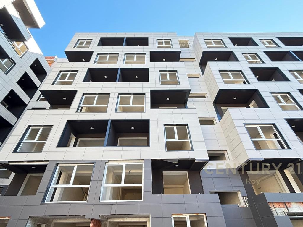 SHITET APARTAMENT 1+1 MONTEVIDEO RESIDENCE TE MALI ROBIT!