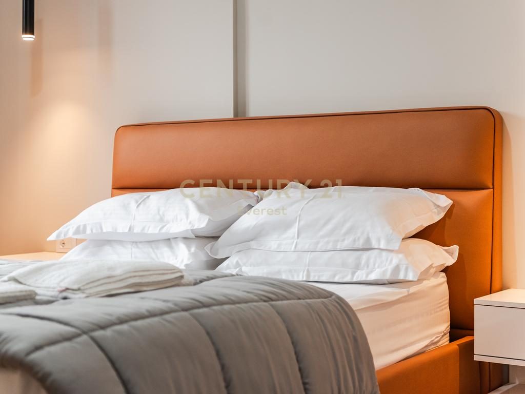 RRUGA E KAVAJES,  APARTAMENT 1+1 PER QIRA