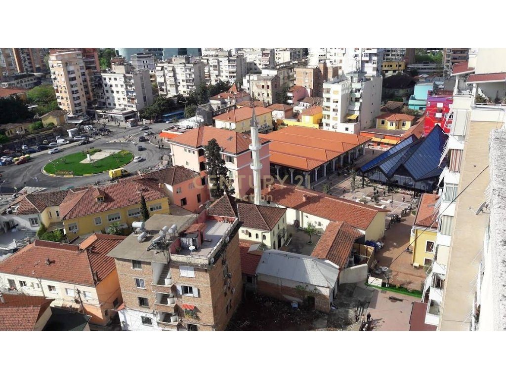 Jepet apartament  2+1+2 me qira per Zyre!