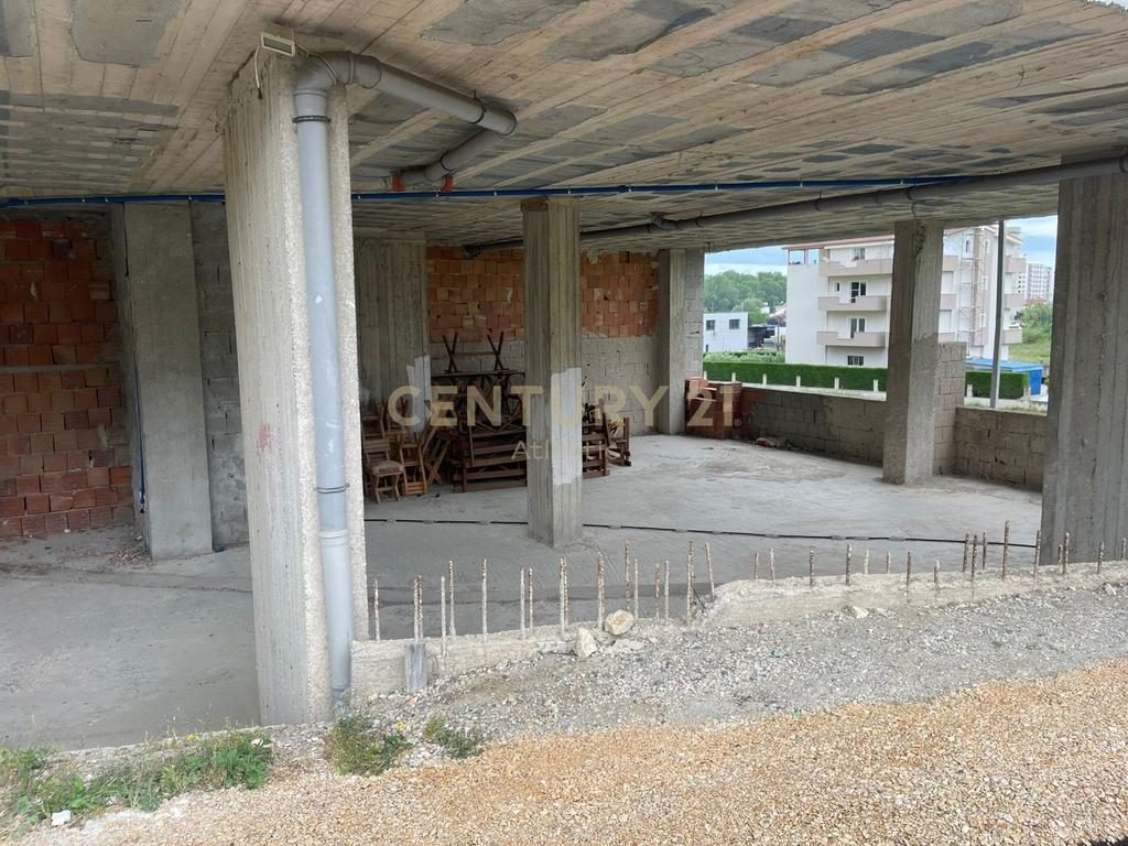 Shitet Ambient Komercial – Zona Plepa, Durrës