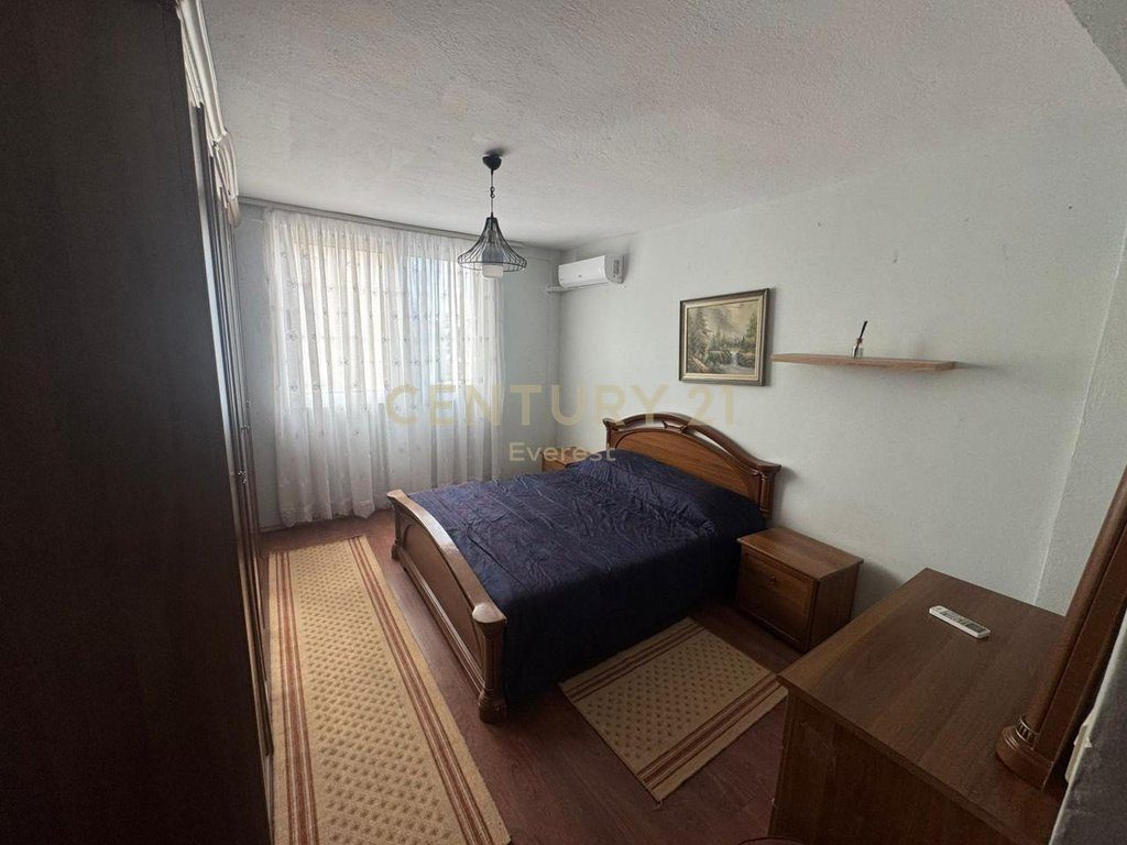 ISH TREGU ELEKTRIK, JAPIM APARTAMENT 2+1 PER QIRA