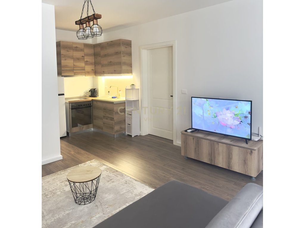 Shitet apartament 1+1 ne Velipoje