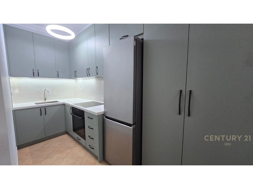 JEPET ME QIRA APARTAMENT 2+1 TE RRUGA KAVAJES!