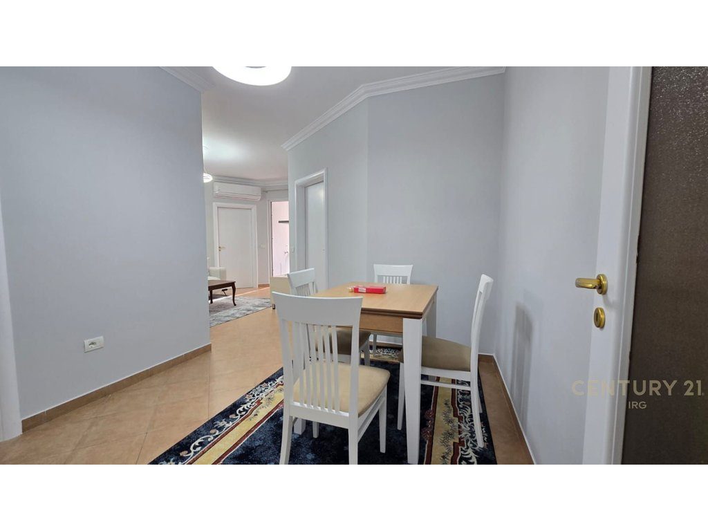 JEPET ME QIRA APARTAMENT 2+1 TE RRUGA KAVAJES!