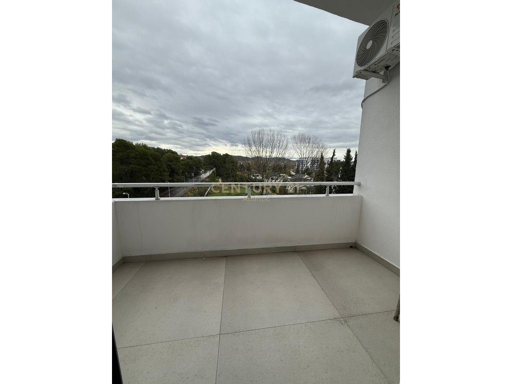 Apartament 2+1 Për Shitje në Mali i Robit, Durrës - 200000€ | 156 m²