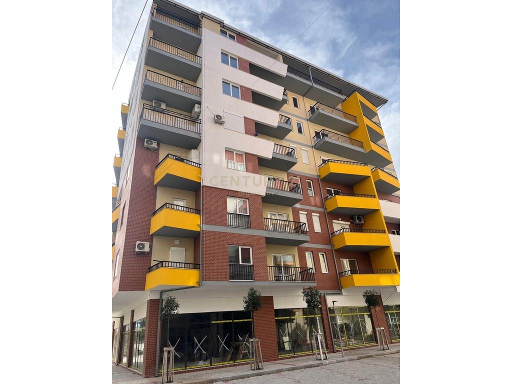 Apartament 2+1 në Shitje tek 1 Maji, Pogradec