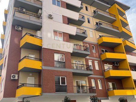 Apartament 2+1 në Shitje tek 1 Maji, Pogradec