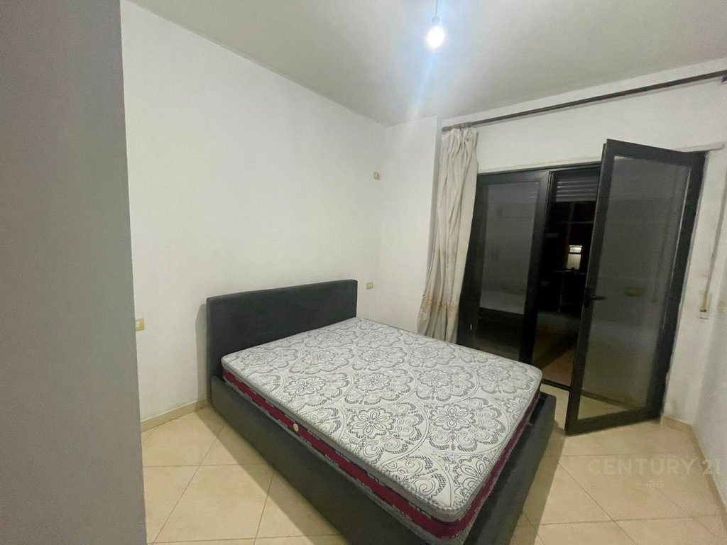 Shitet apartament 2+1 ne Astir!


-