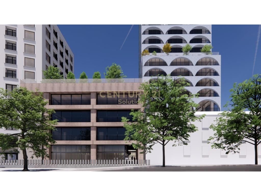 NJESI KOMERCIALE 236M2 PER QIRA BOOK BUILDING!