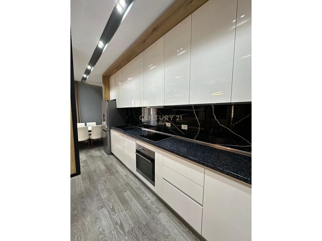 Penthouse+ Post Parkimi per Qira tek Kodra e Diellit!