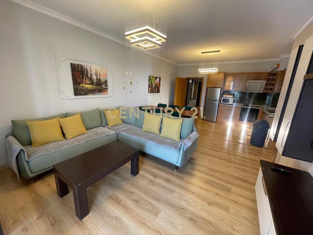 Apartament 3+1+2T+2B me qira – Liqeni i Thatë, Tirane!
