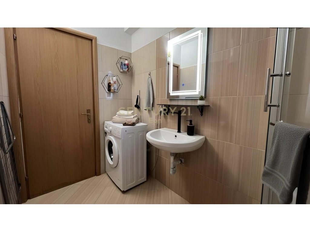Shitet  Apartament 1+1 te Shkëmbi i Kavajës, Durrës –  67.000€ | 50 m²