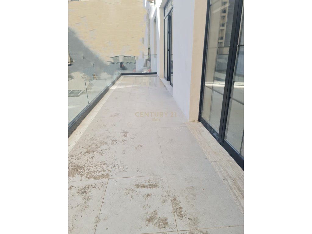 Ambienti Komercial për Qira në Zonën e Vollgës, Durrës - 600€ !