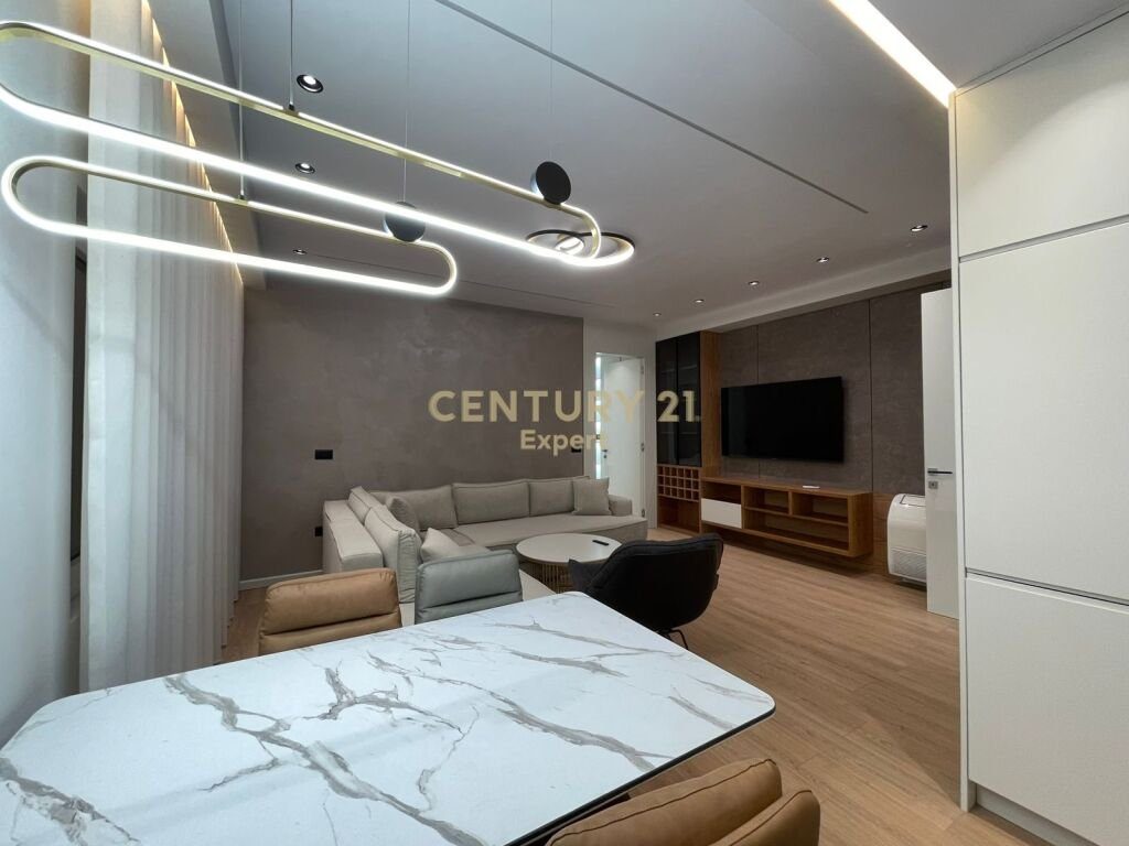 Apartament 1+1me post parkimi për qira në  Rezidencën Lake Land në Farkë, Tiranë!