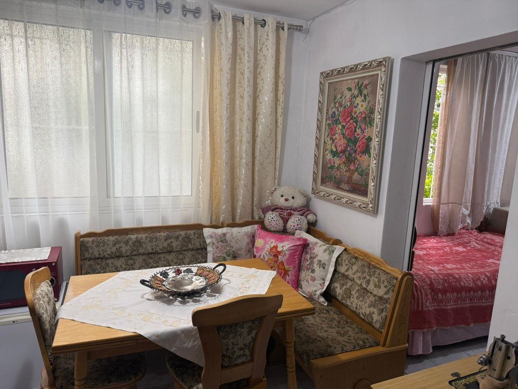 Apartament 2+1 me studio shtesë për Qira në Oxhaku, Tiranë