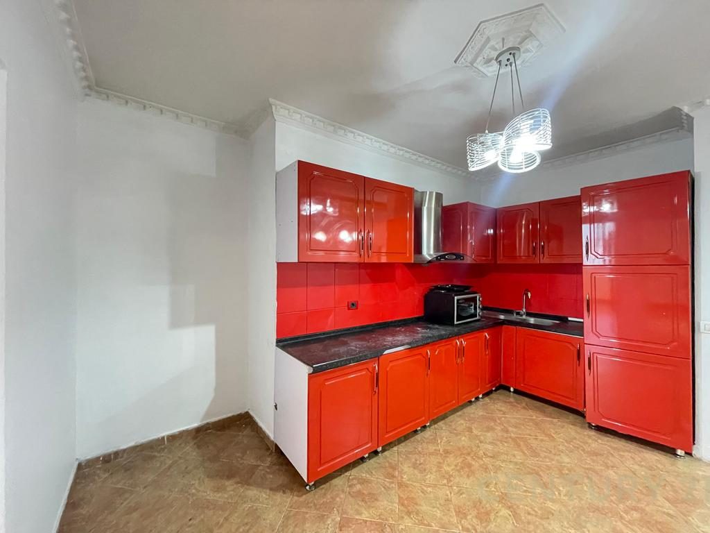APARTAMENT 5+2+2 PER QIRA TEK ISH-EKSPOZITA!