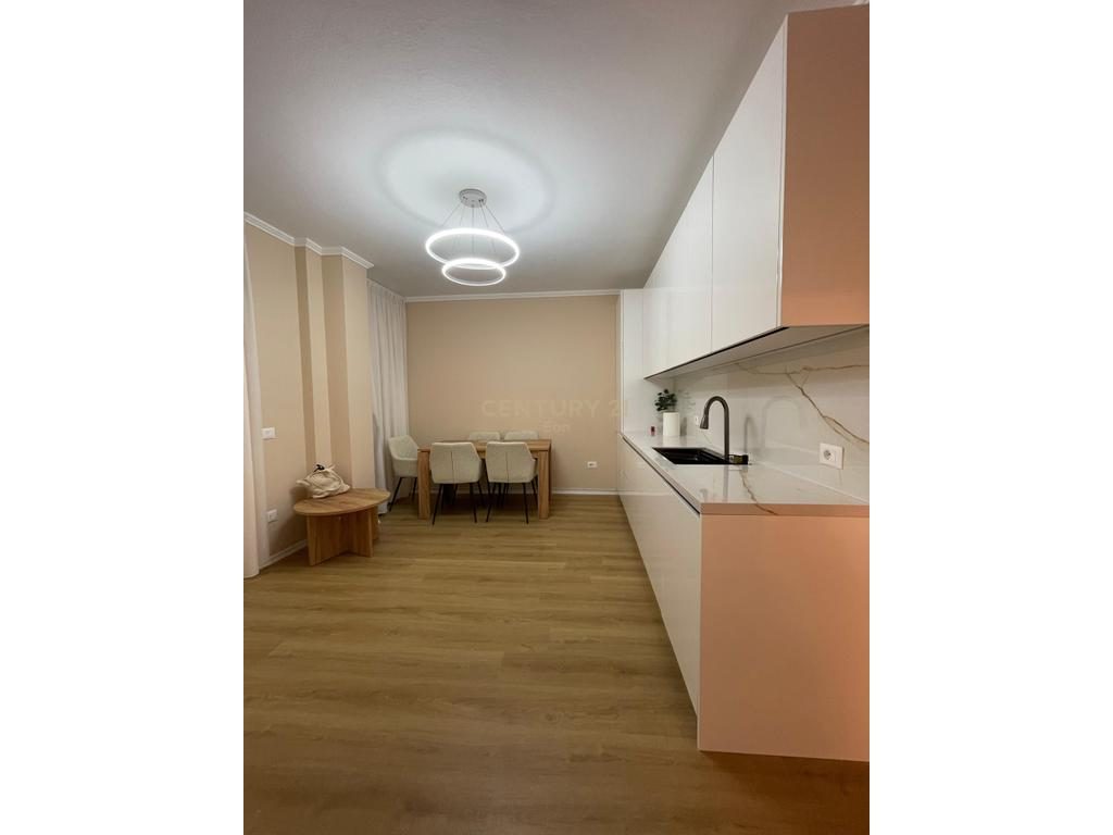 SHITET APARTAMENT 2+1 TEK SHKEMBI KAVAJES !