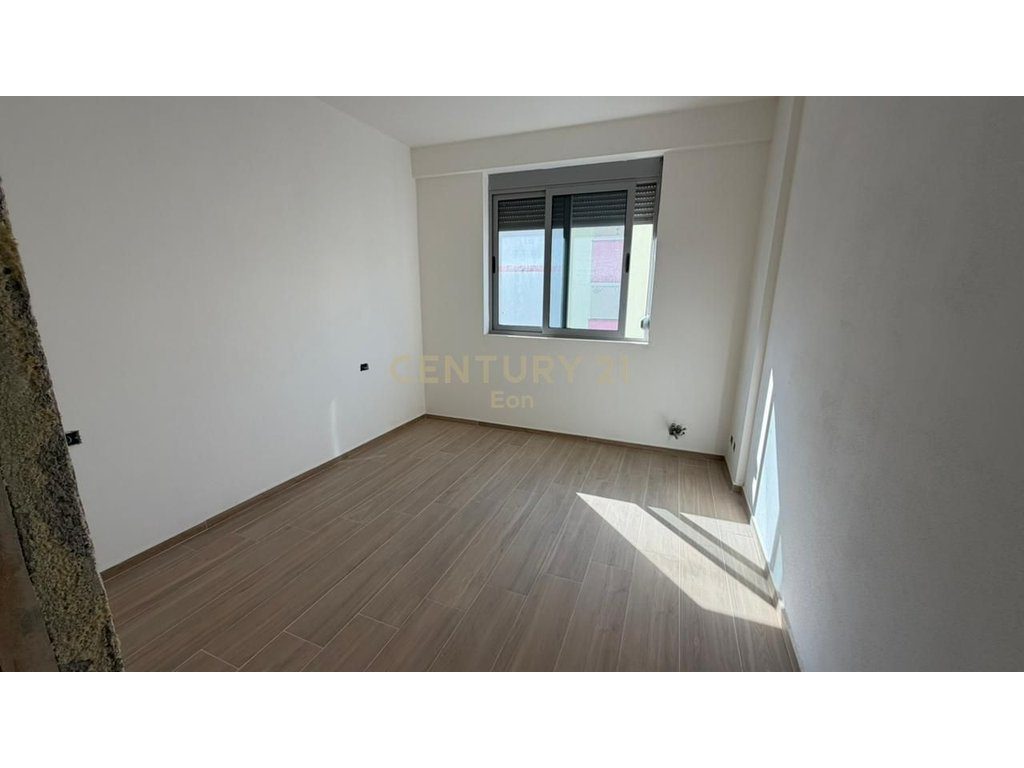APARTAMENT 1+1 PER SHITJE NE GOLEM !