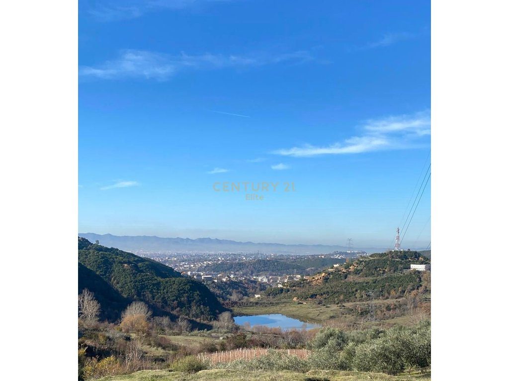 Shitet  tokë  Shishtufinë, Tiranë
