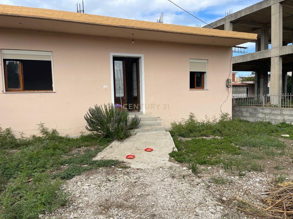 SHITET SHTËPI PRIVATE NË FUSHË TË DRUVE, VLORË!!
