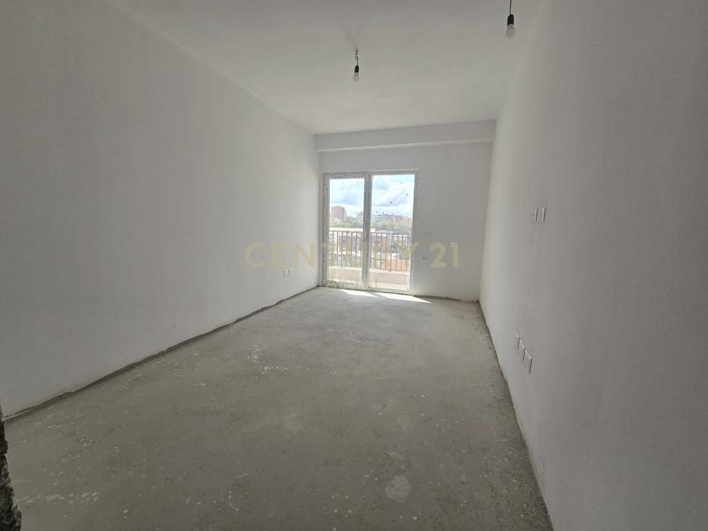 Shitet Apartament Premium në Kompleksin Aura!