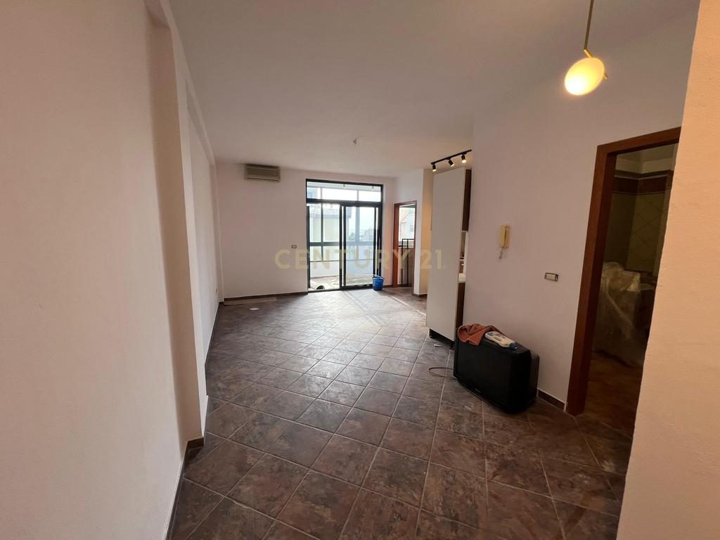 Apartament 1+1 në Shitje Me Pamje Deti në Plazh, Durrës !!!