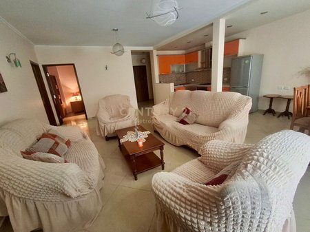 Shitet Apartament 2+1 pranë Sheshit Willson!