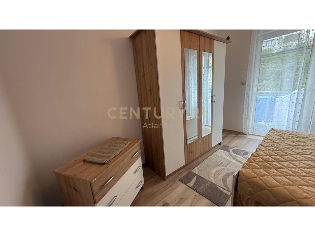 Apartament 1+1 me Qira në Plazh Hekurudha, Durrës – 400€ / 39 m²