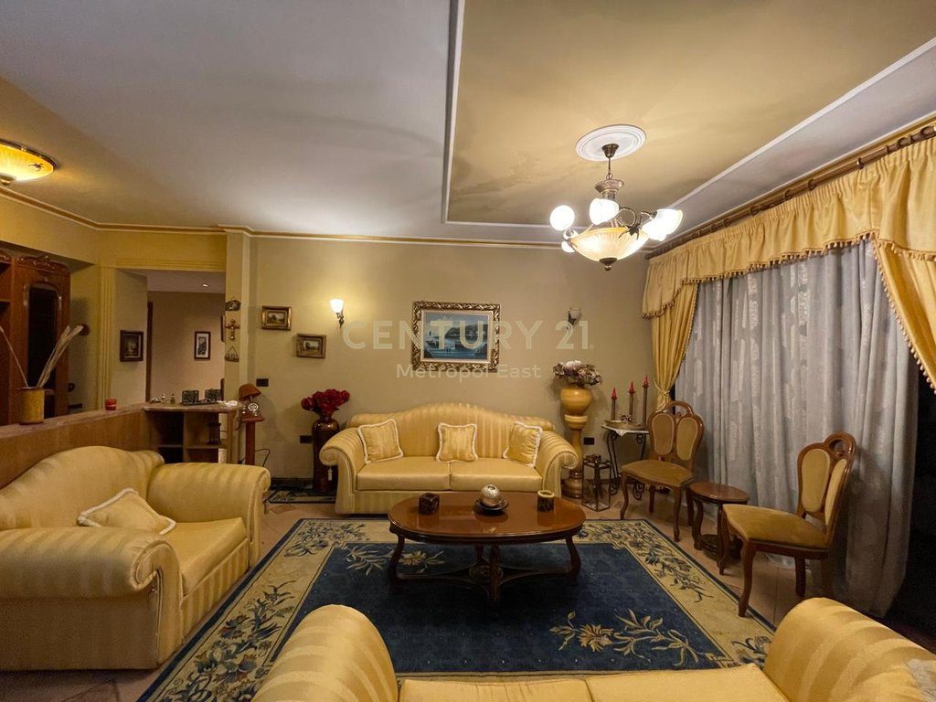 JEPET ME QIRA APARTAMENT 2+1+2 PRANE XHEKO IMPERIAL, NE TIRANE TE RE