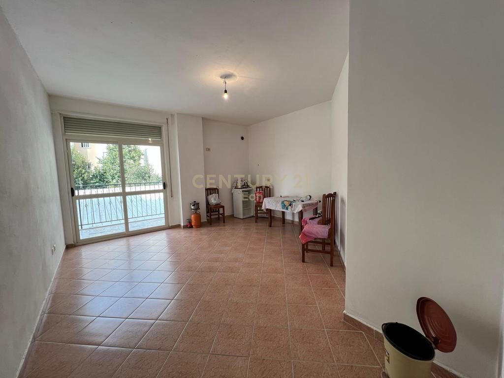 Apartament 1+1 Për Shitje te Shpiragu Golem, Durrës !