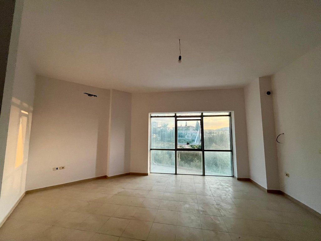 Apartament 1+1 për Shitje pranë Ujit të Ftohtë, Vlorë