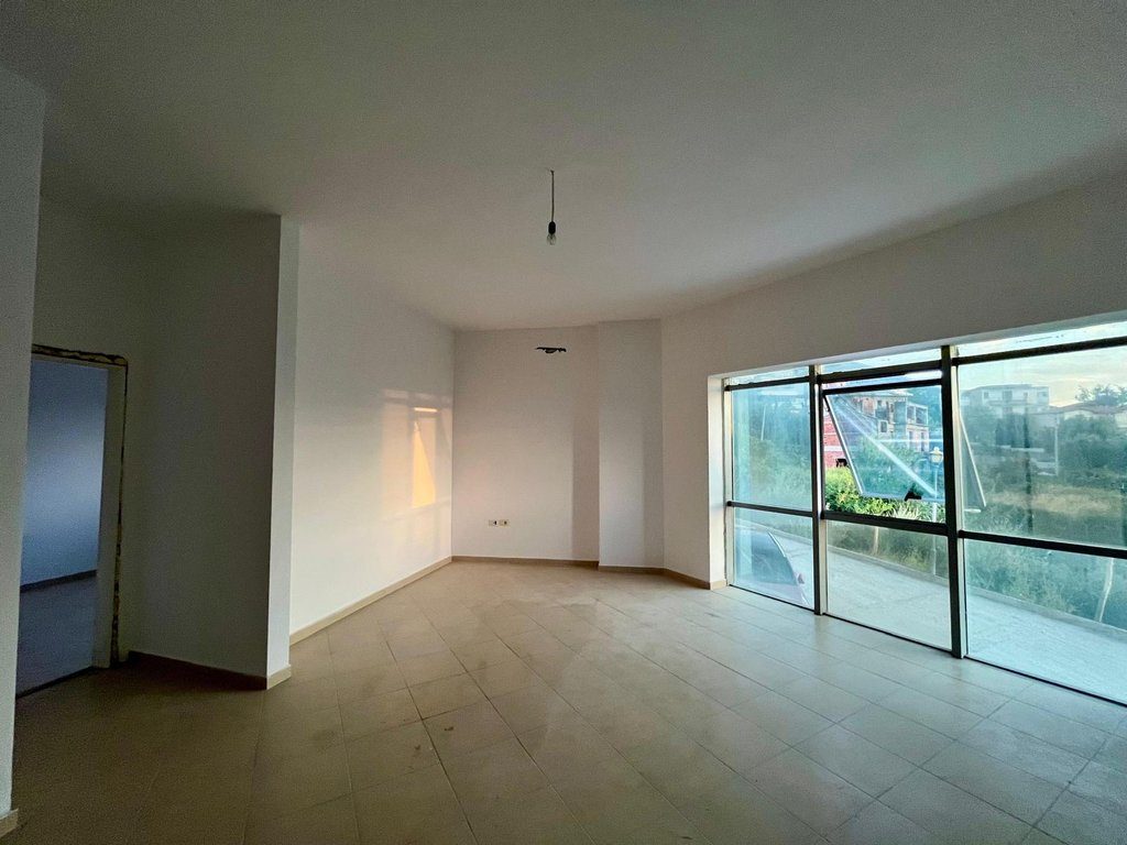 Apartament 1+1 për Shitje pranë Ujit të Ftohtë, Vlorë