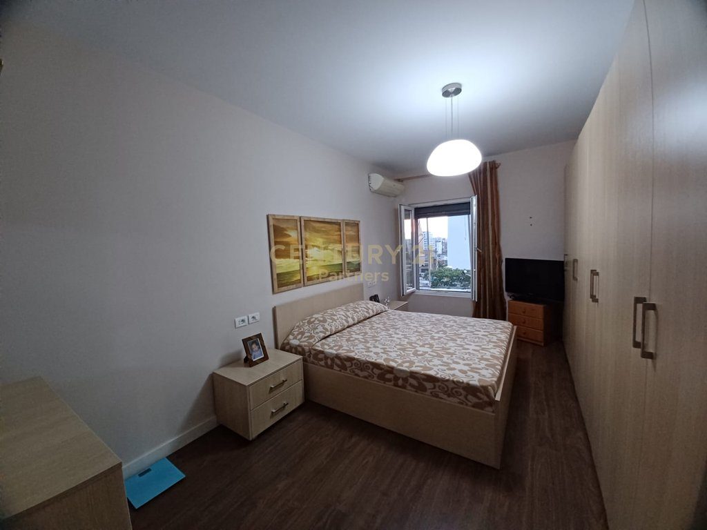 Shesim  Apartament 2+1 me Post Parkimi – Zona QSUT