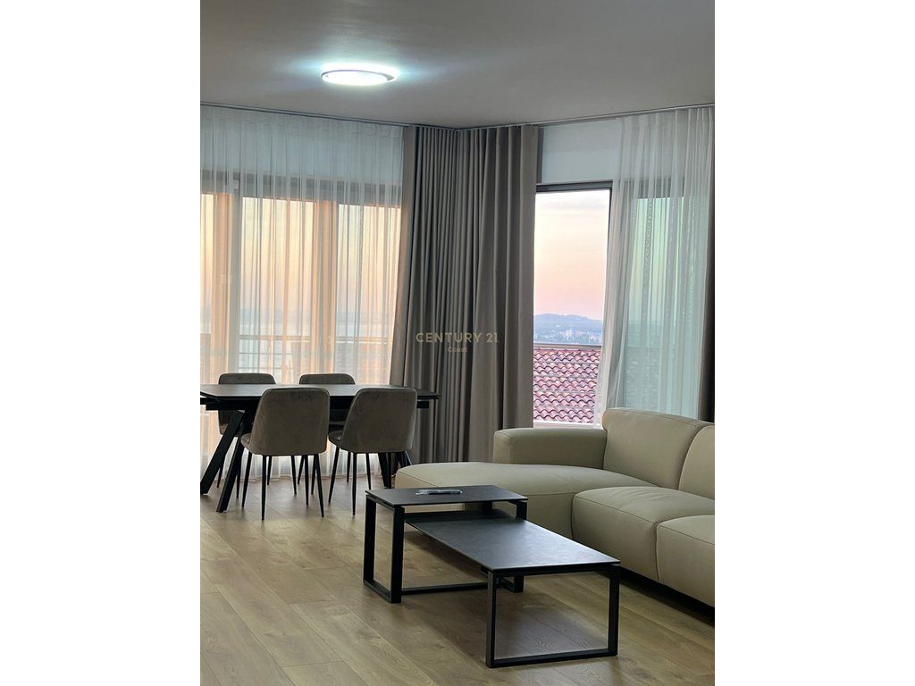 APARTAMENT LUKSOZ 2+1+2 PER QIRA, PAMJE TOTALE DETI NE UJE TE FTOHTE ,VLORE !