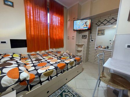 Garsoniere Me Qira në rrugen Gjon Mili,Frigoriferi, Tiranë