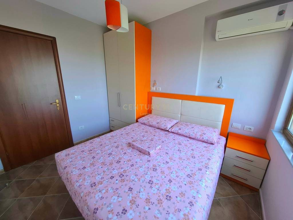Shitet apartament 2+1 tek Mali i Robit Durres!