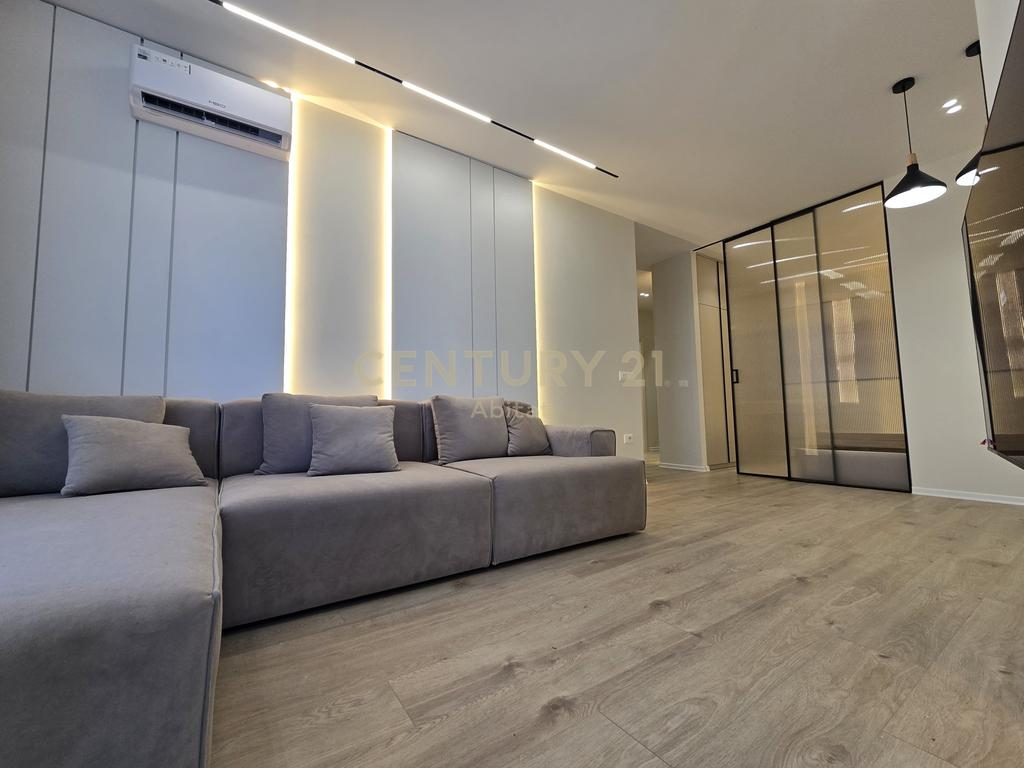 APARTAMENT 2+1 PER SHITJE: TE 21 DHJETORI, PAS OSLO