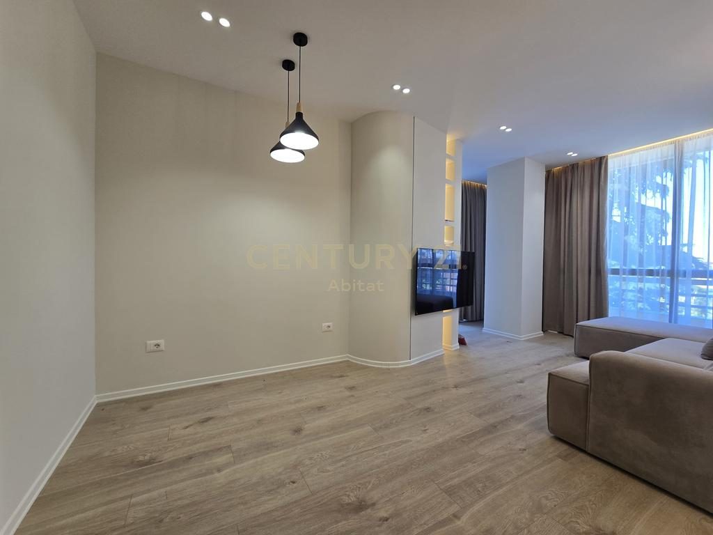 APARTAMENT 2+1 PER SHITJE: TE 21 DHJETORI, PAS OSLO