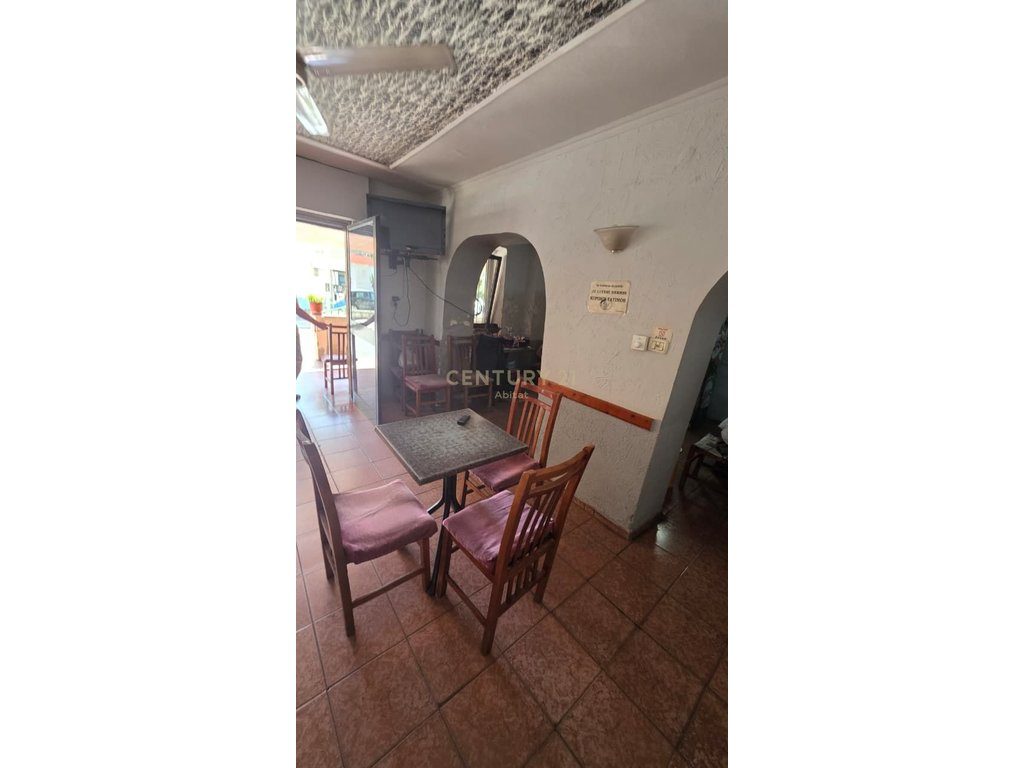 Ambient Komercial  Kati 0 për Shitje në Rrugën  4 Dëshmorët