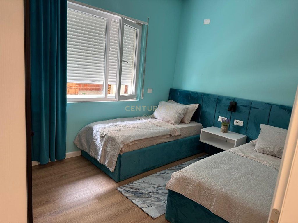 JEPET ME QIRA APARTAMENT 2+1 NE LUNGOMARE -100 M NGA DETI!!