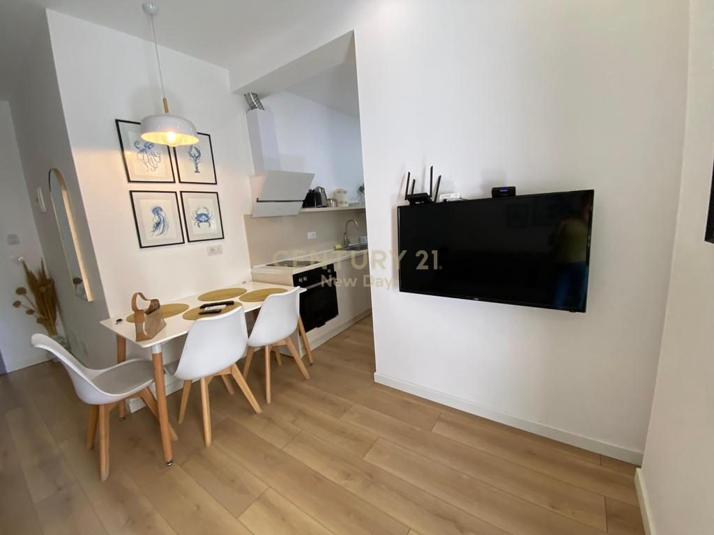 SHITET APARTAMENT 2+1 TEK SHKEMBI I KAVAJES!